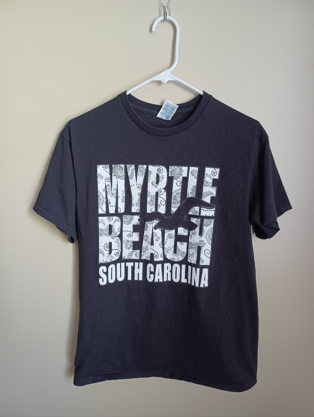 Women's Size Medium Delta Pro Weight Myrtle Beach, SC Black White T-Shirt Top